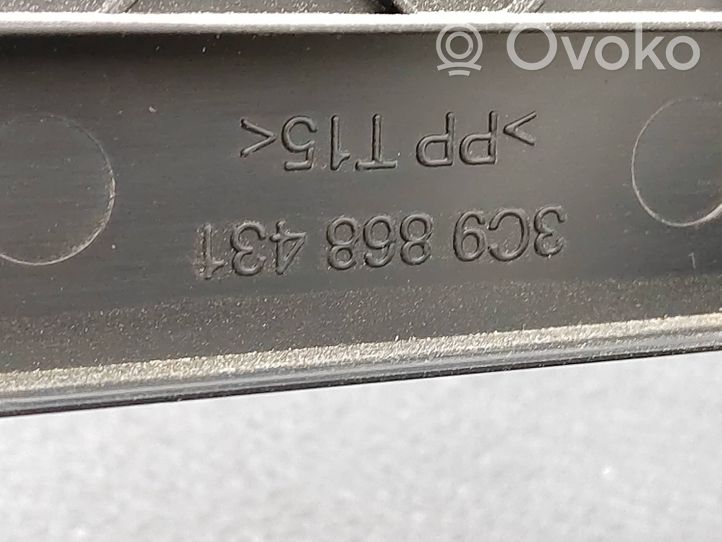 Volkswagen PASSAT B6 Apdaila galinio dangčio 3C9867605D