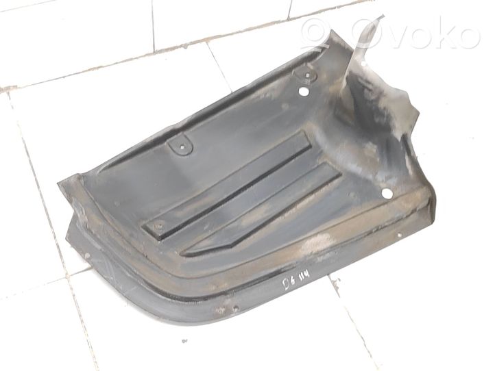 Volkswagen PASSAT B6 Copertura/vassoio sottoscocca posteriore 3C0825216b