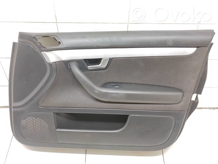 Audi A4 S4 B7 8E 8H Rivestimento del pannello della portiera anteriore 8E1867106B