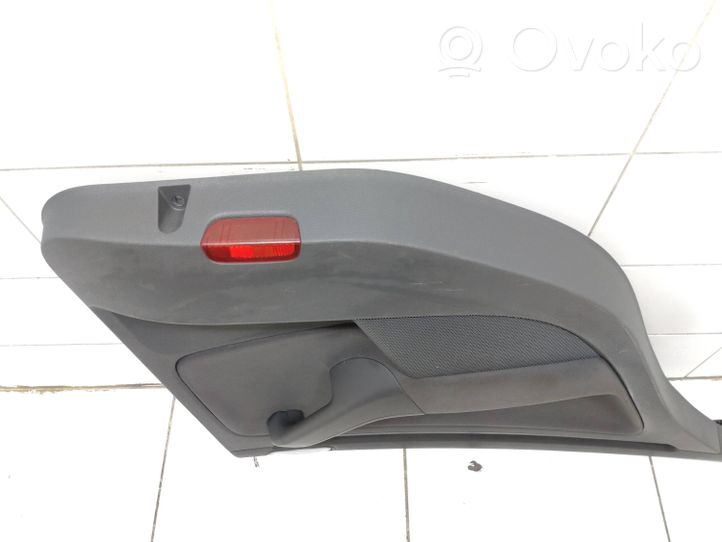 Volkswagen Golf V Rivestimento del pannello della portiera posteriore 1K6867211EM