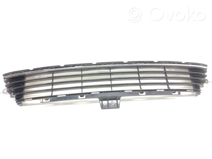 Toyota Auris E180 Front bumper lower grill 5311202670