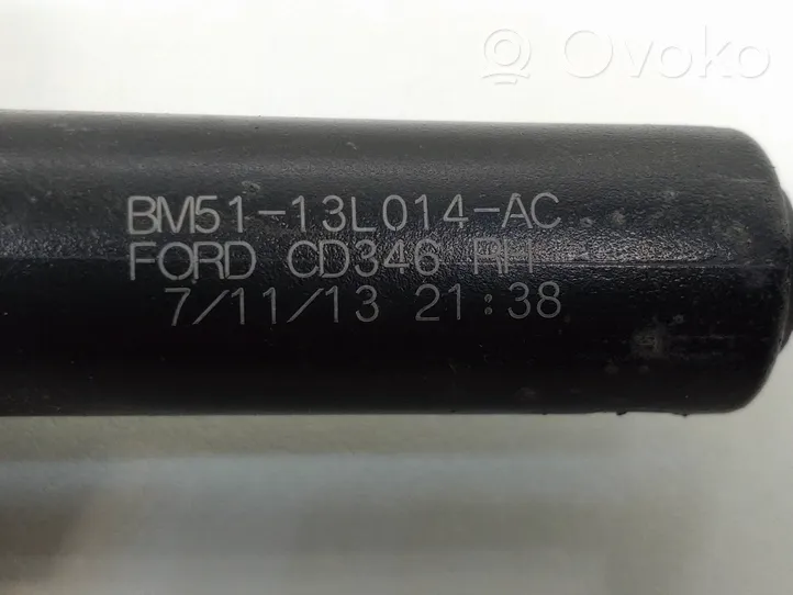 Ford Focus Dysza spryskiwacza lampy przedniej BM5113L014AC