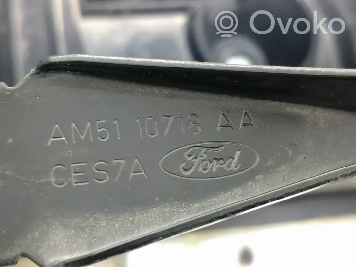 Ford Focus Podstawa / Obudowa akumulatora Am5110723d