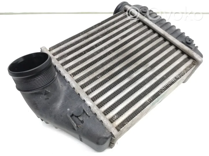 Audi A6 Allroad C6 Chłodnica powietrza doładowującego / Intercooler 4F0145805AH