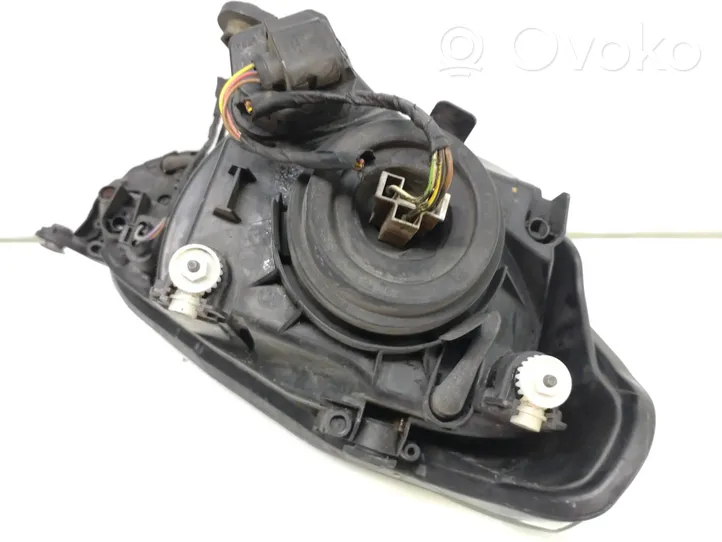 Volkswagen Up Lampa przednia 1S1941015M