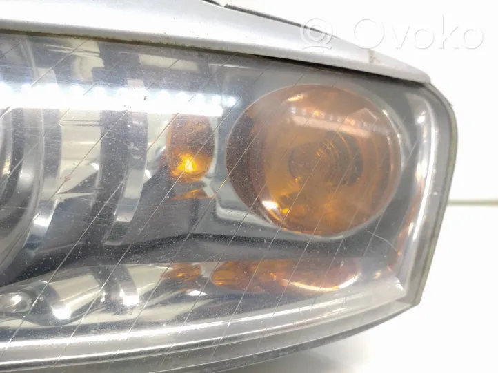 Audi A4 S4 B7 8E 8H Lampa przednia 8E0941029AS