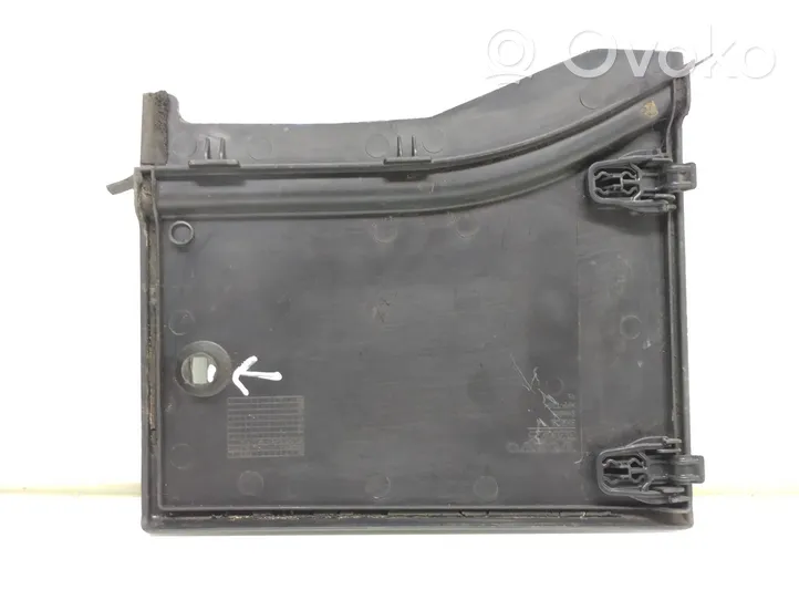 Volvo XC70 Battery box tray cover/lid 31200225