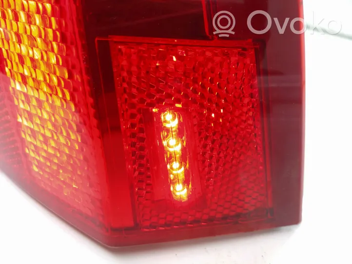 Volvo XC70 Lampa tylna 30698984