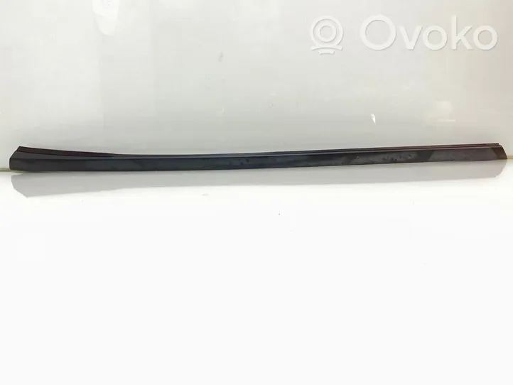 Volvo XC70 Priekinio stiklo apdaila 30753552