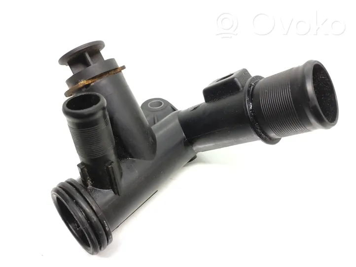 Volvo V60 Tuyau de liquide de refroidissement moteur 9684589080