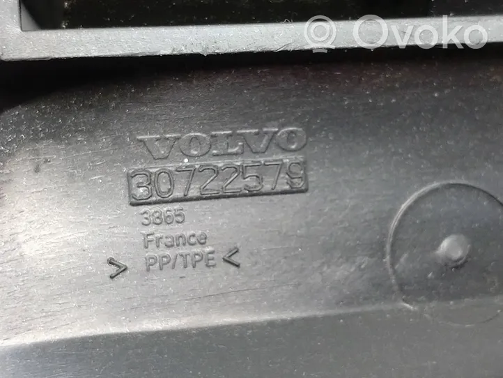 Volvo C30 Garniture de colonne de volant 30680133