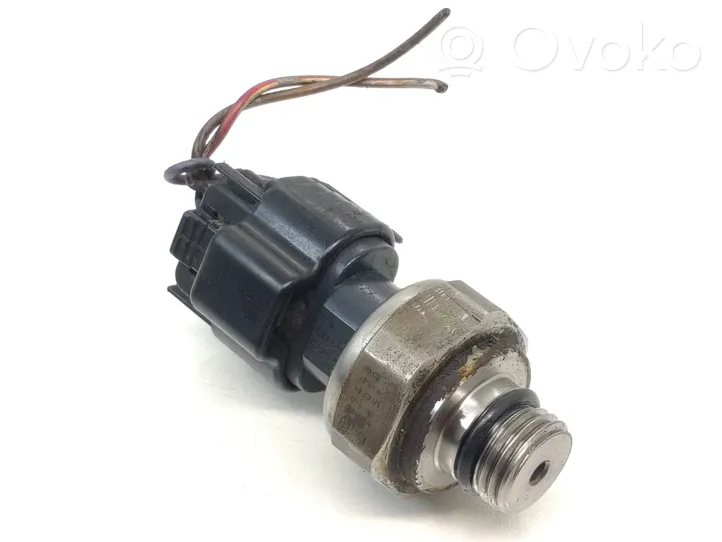 Toyota Avensis T250 Sensore di pressione dell’olio 8944851010