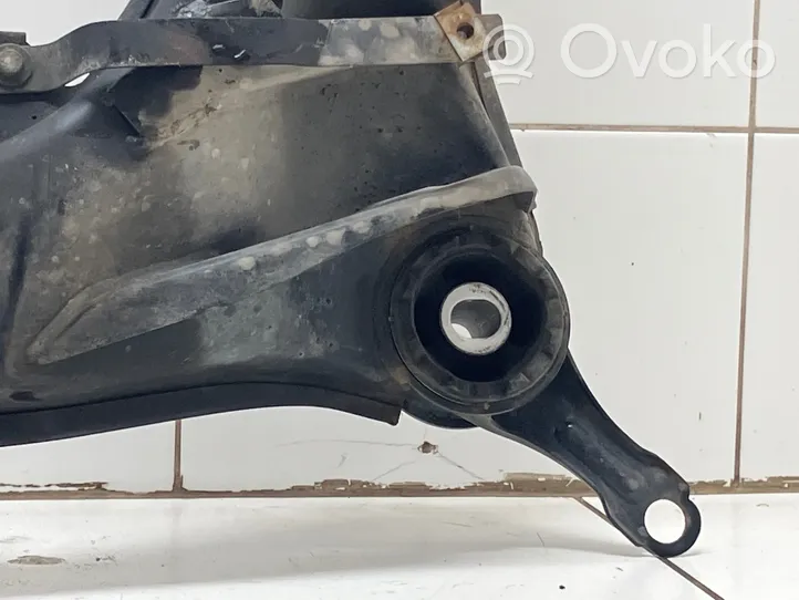 Audi A4 S4 B7 8E 8H Sottotelaio anteriore 8E0399313BD