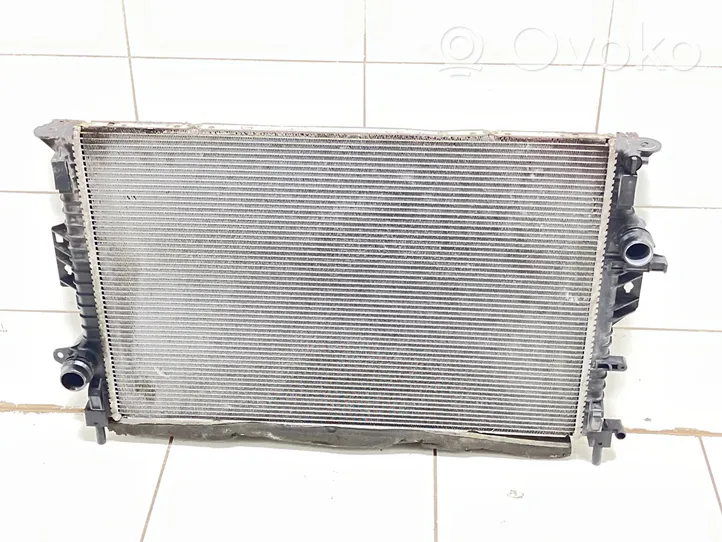 Ford Kuga I Radiateur de refroidissement 8V418C342AB