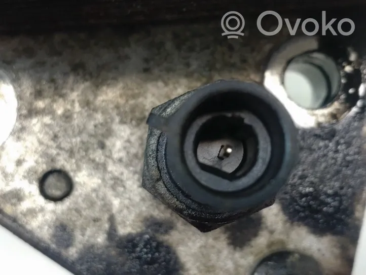 Alfa Romeo 159 Oil filter mounting bracket 55198696