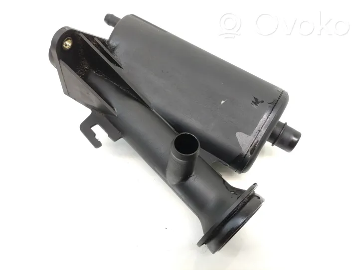 Opel Vivaro Separatore dello sfiato dell’olio 8200140763