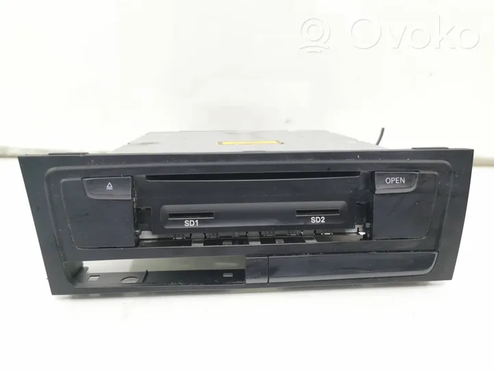 Audi A4 S4 B8 8K Radio/CD/DVD/GPS-pääyksikkö 8T1035652D