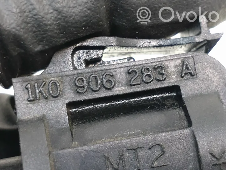 Audi A4 S4 B8 8K Turboahtimen magneettiventtiili 1K0906283A