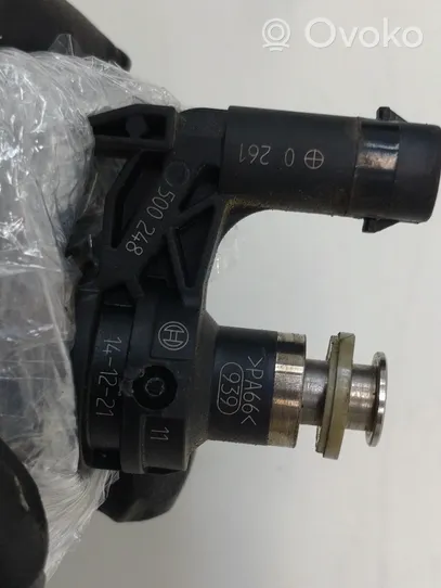 Skoda Fabia Mk3 (NJ) Injecteur de carburant 04E906036E