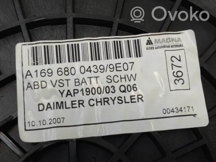 Mercedes-Benz B W245 Apatinis, bagažinės šono, apdailos skydas A1696800439