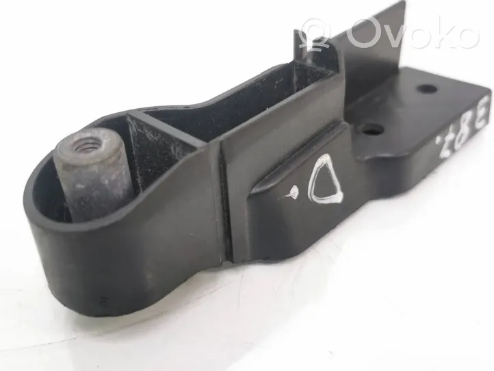 Audi A6 Allroad C6 Support de montage de pare-chocs avant 4F0807772