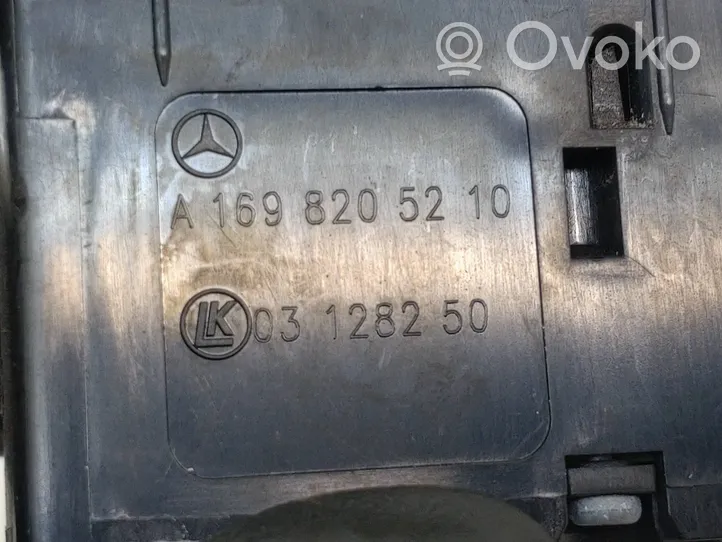 Mercedes-Benz B W245 Przyciski szyb A1698205210