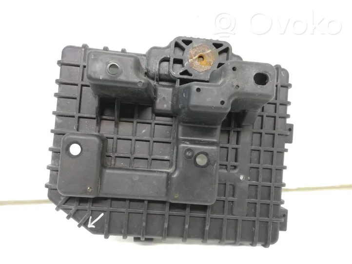 KIA Soul Staffa di montaggio della batteria 37166E4000