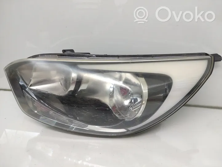 KIA Rio Lampa przednia 921011WXXX