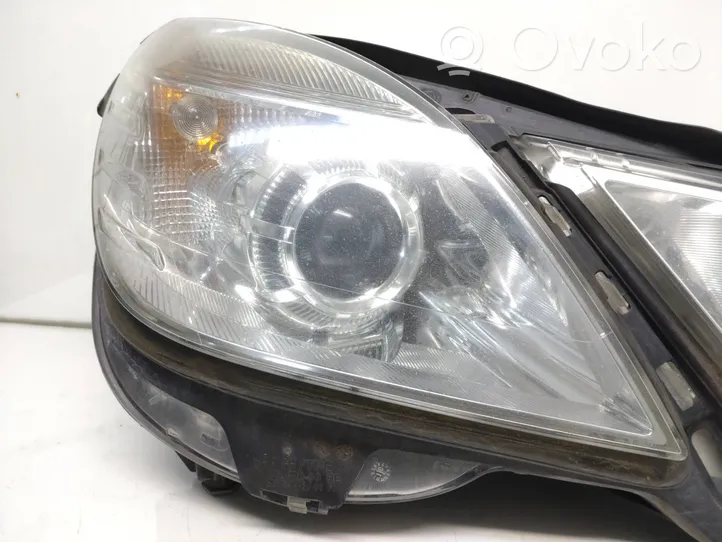 Mercedes-Benz E W212 Lampa przednia A2128208261