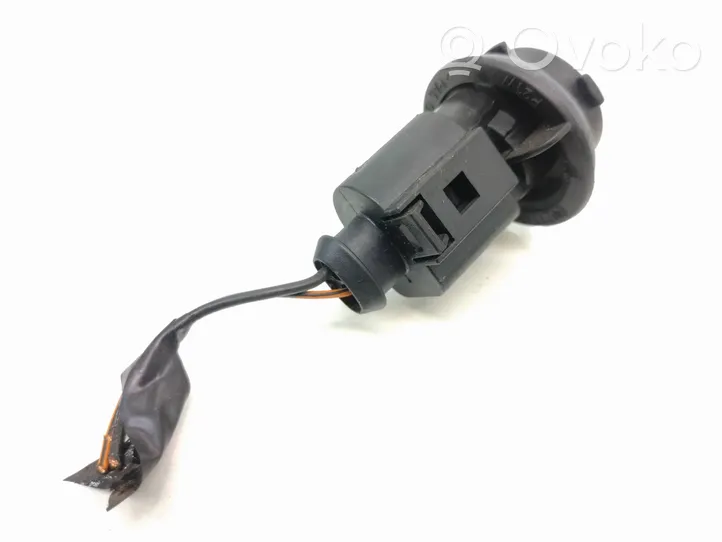 Volvo C30 Portalampada fanale posteriore 0027713001