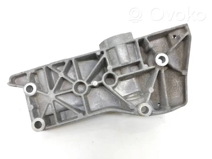 Volkswagen Cross Polo Uchwyt / Mocowanie sprężarki klimatyzacji 036145169g