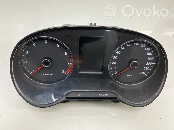 Volkswagen Cross Polo Speedometer (instrument cluster) A2C53332250