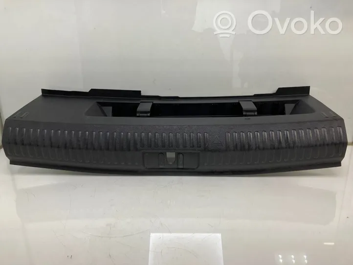 Volkswagen Cross Polo Bagažinės slenksčio apdaila 6R6863485