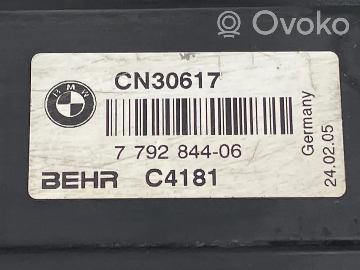 BMW 5 E60 E61 Radiatorių panelė (televizorius) 7787830