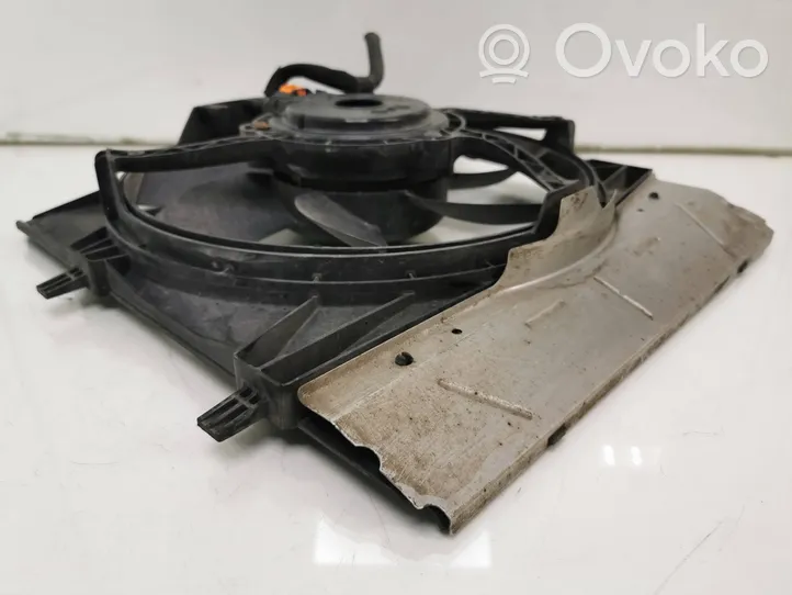 Peugeot 208 Elektrisks radiatoru ventilators 9675280980