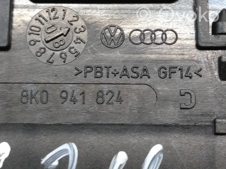 Audi A6 S6 C6 4F Ramka / Moduł bezpieczników 8K0941824