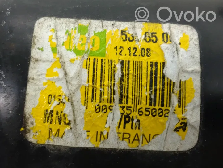 Toyota Aygo AB10 Etupyyhkimen vivusto ja moottori 53630187