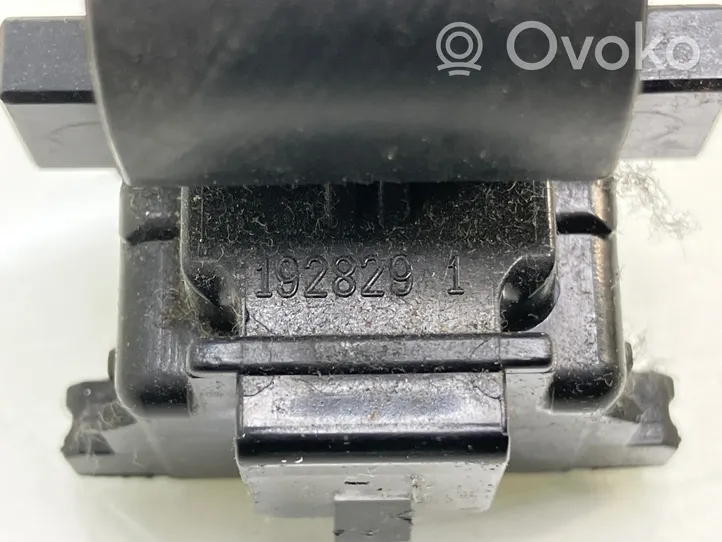 Toyota RAV 4 (XA30) Interruptor del elevalunas eléctrico 1928291