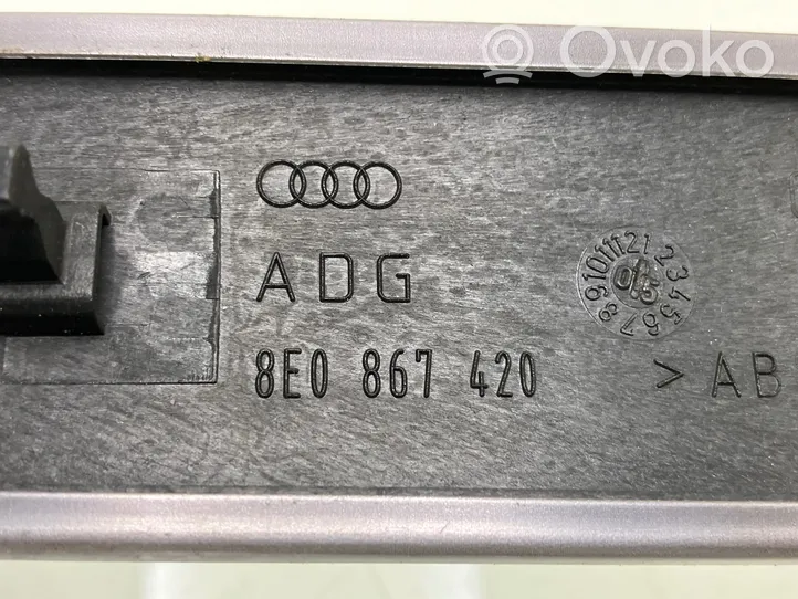 Audi A4 S4 B7 8E 8H Rivestimento del vano portaoggetti del cruscotto 8E0867420