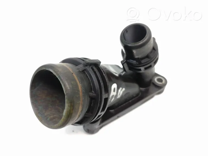 BMW X5 E70 Tuyau de liquide de refroidissement moteur 7800048