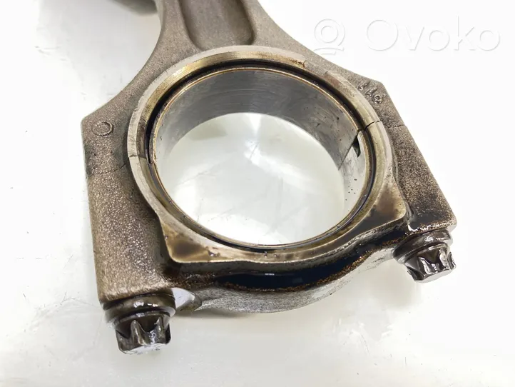 BMW X5 E70 Piston with connecting rod 84L110