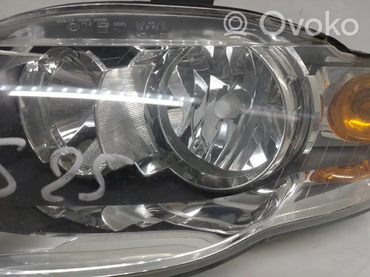 Audi A4 S4 B7 8E 8H Lampa przednia 8E0941003AJ