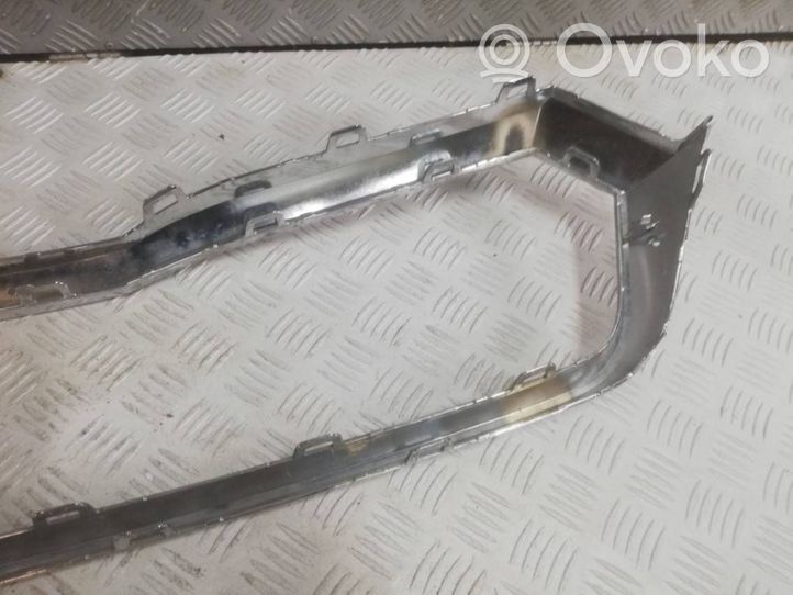 Skoda Octavia Mk3 (5E) Maskownica / Grill / Atrapa górna chłodnicy 5E3853761
