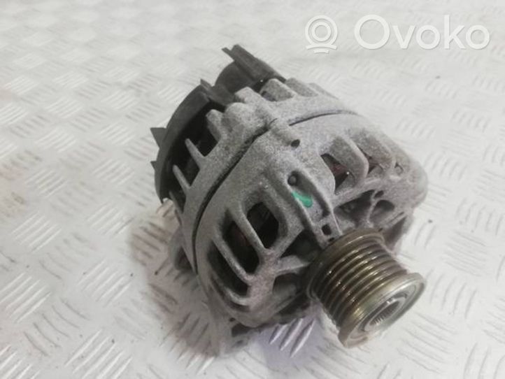 Renault Clio V Generatore/alternatore 231008040R