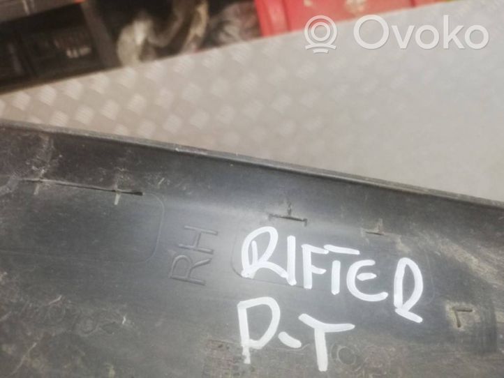 Peugeot Rifter Enjoliveur de pare-chocs arrière 9819389880