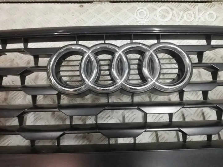 Audi Q2 - Etusäleikkö 6J0853651