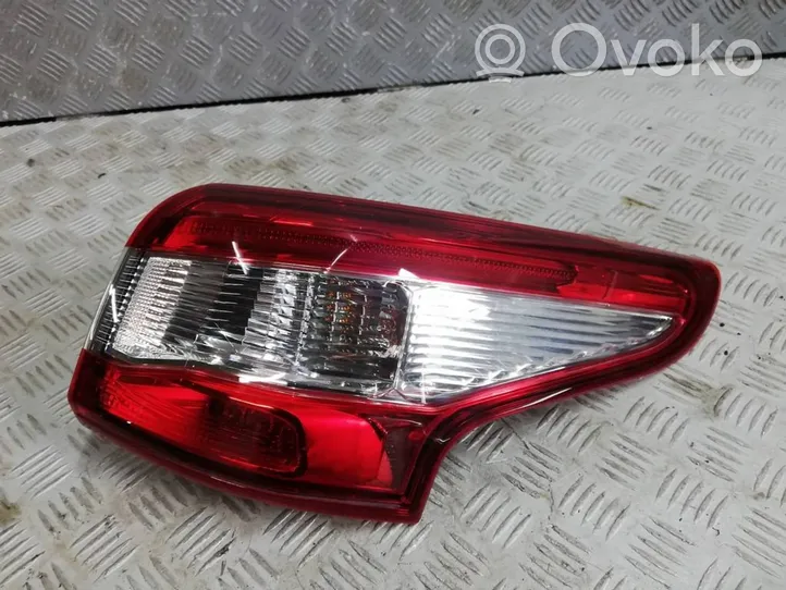 Nissan Qashqai Feux arrière / postérieurs 265504EA0A