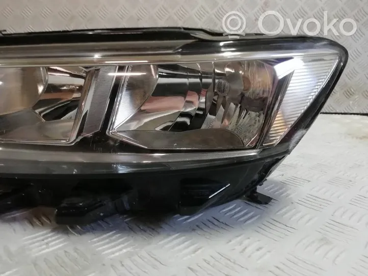 Volkswagen T-Roc Lampa przednia 2GA941005B