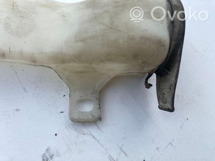 BMW 5 E39 Window washer liquid tank fill tube 8364199