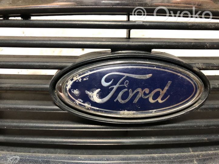 Ford Mondeo MK II Maskownica / Grill / Atrapa górna chłodnicy 96BG8200